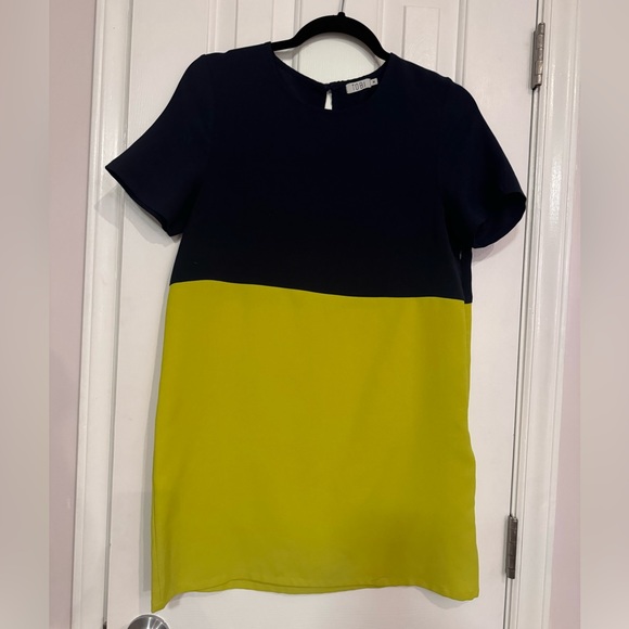 TOBI Dark blue & Lime green block sheath dress with short sleeves, Size Medium - Picture 5 of 15